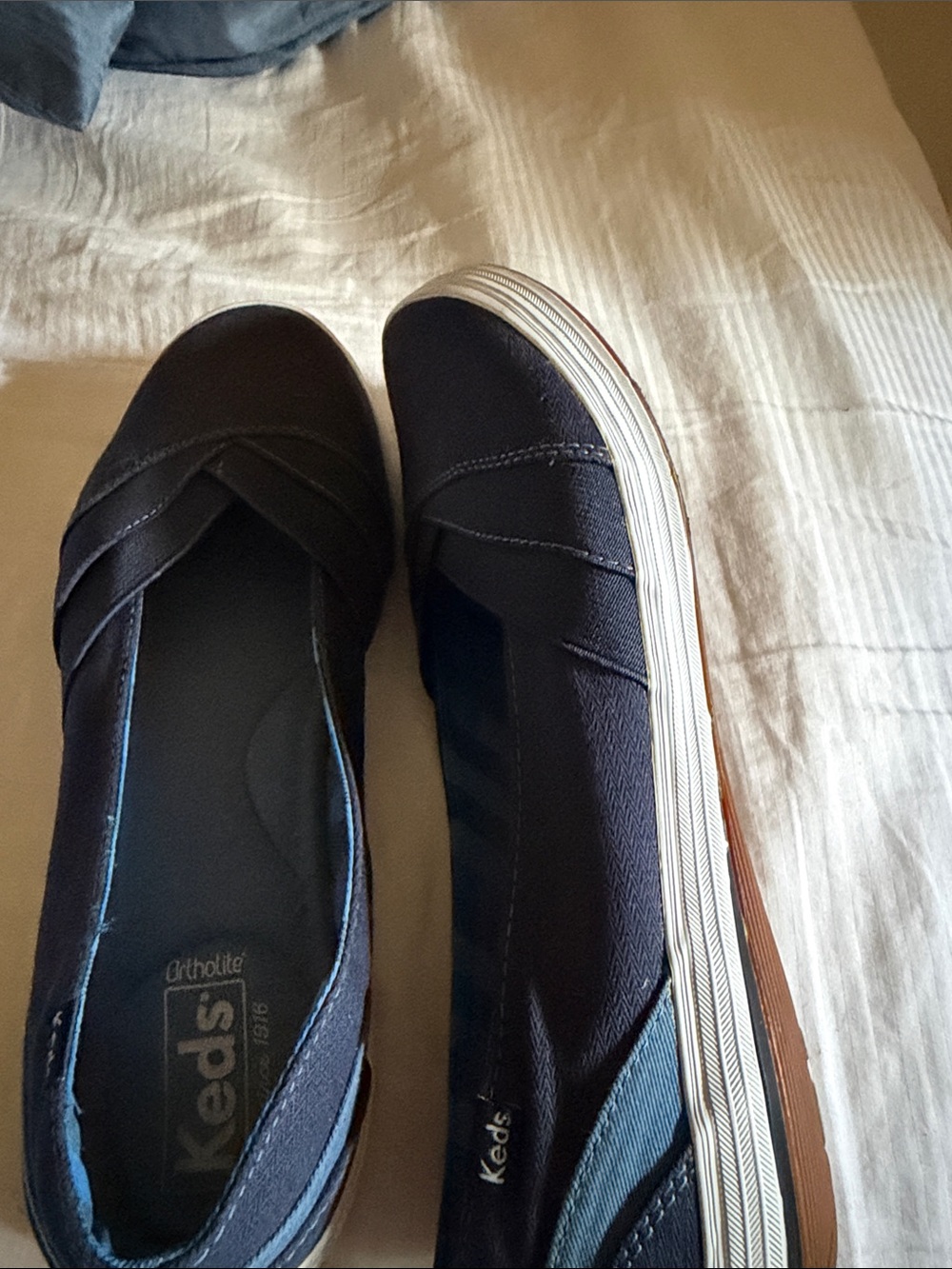 Keds Navy Blue Slip-On Sneakers with White Soles in Excellent condition
